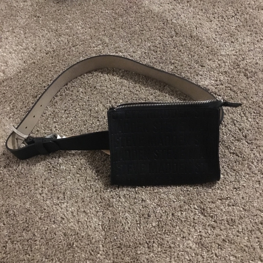 Steve Madden waistband purse